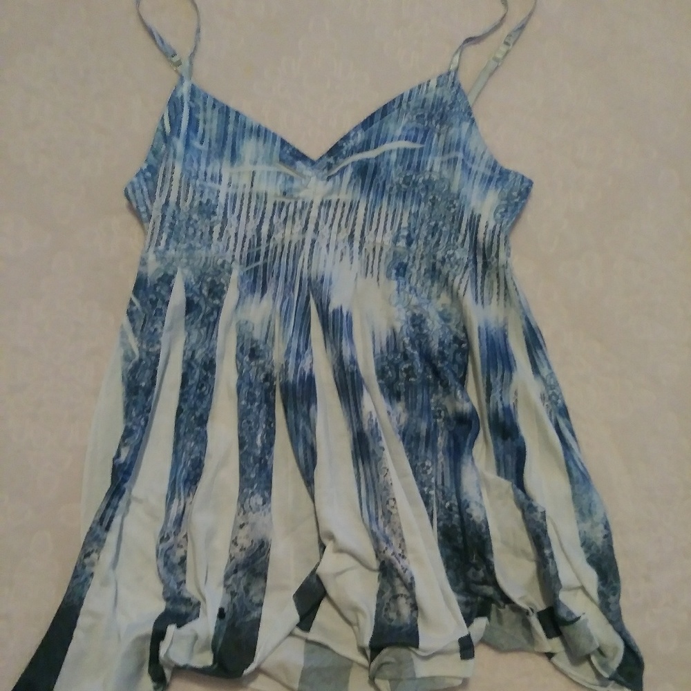 Juniors top